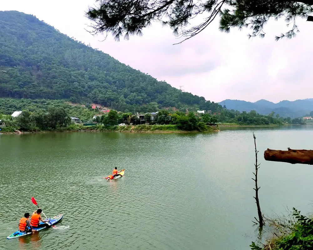 Chèo thuyền Hồ Đồng Đò